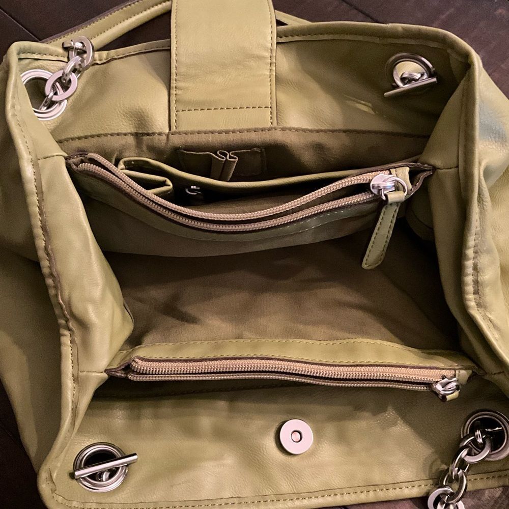 Liz Claiborne New Handbag - Picture 5 of 7